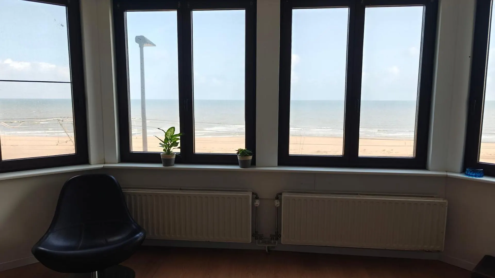 Apartment - Frontal Sea View 오스텐드